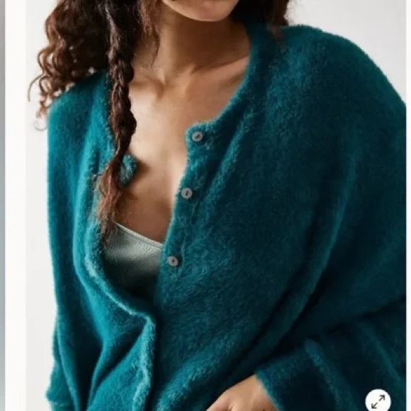 NWOT Free People One Wyatt Fuzzy Faux Fur Cardigan Sweater Size XS Z555 - Picture 1 of 7